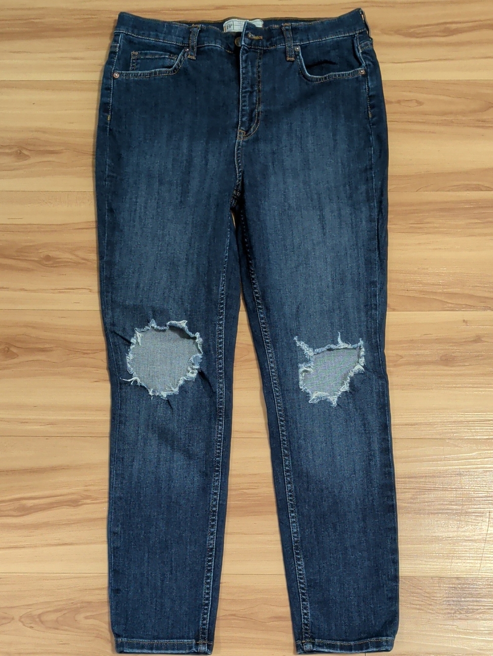 Dark Blue Free People Distressed Women's Jeans